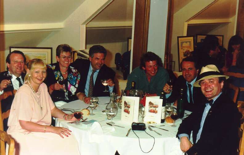 Restaurante - Hoyle, Ihm, Gary Pearson and Dudley Mason-Styrron